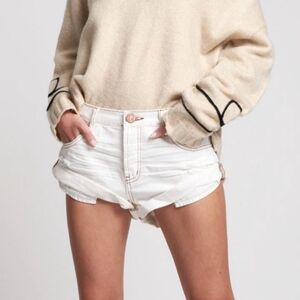 One Teaspoon NWT White Beauty White Bandits Denim Shorts